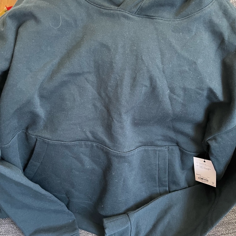 Comfy hoodie brand new. Tags
